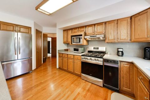 Tiny photo for 1204 kristin Drive, Libertyville, IL 60048 (MLS # 12696830)