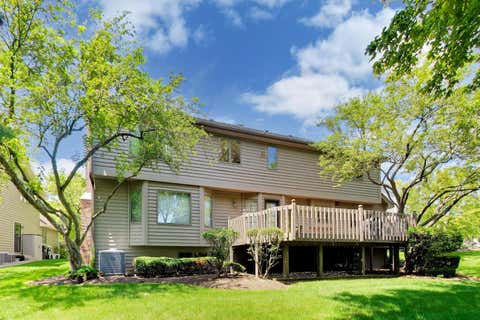 Tiny photo for 1204 kristin Drive, Libertyville, IL 60048 (MLS # 12696830)