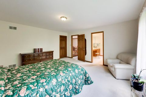 Tiny photo for 1204 kristin Drive, Libertyville, IL 60048 (MLS # 12696830)