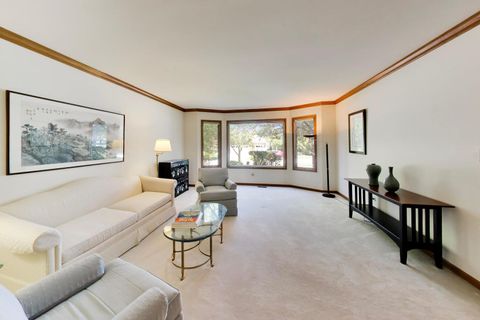 Tiny photo for 1204 kristin Drive, Libertyville, IL 60048 (MLS # 12696830)