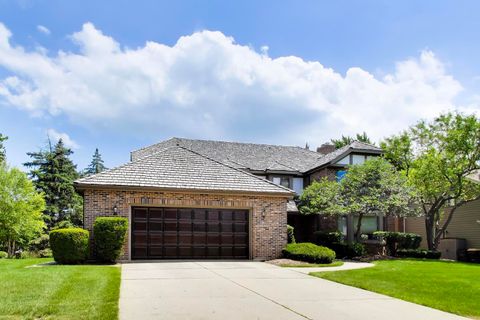 Tiny photo for 1204 kristin Drive, Libertyville, IL 60048 (MLS # 12696830)