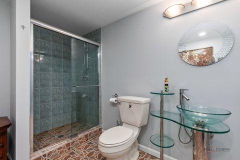 Tiny photo for 5 Cedar Lane, Lincolnshire, IL 60069 (MLS # 12574841)