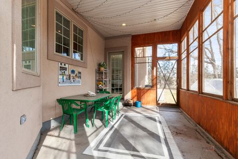 Tiny photo for 5 Cedar Lane, Lincolnshire, IL 60069 (MLS # 12574841)