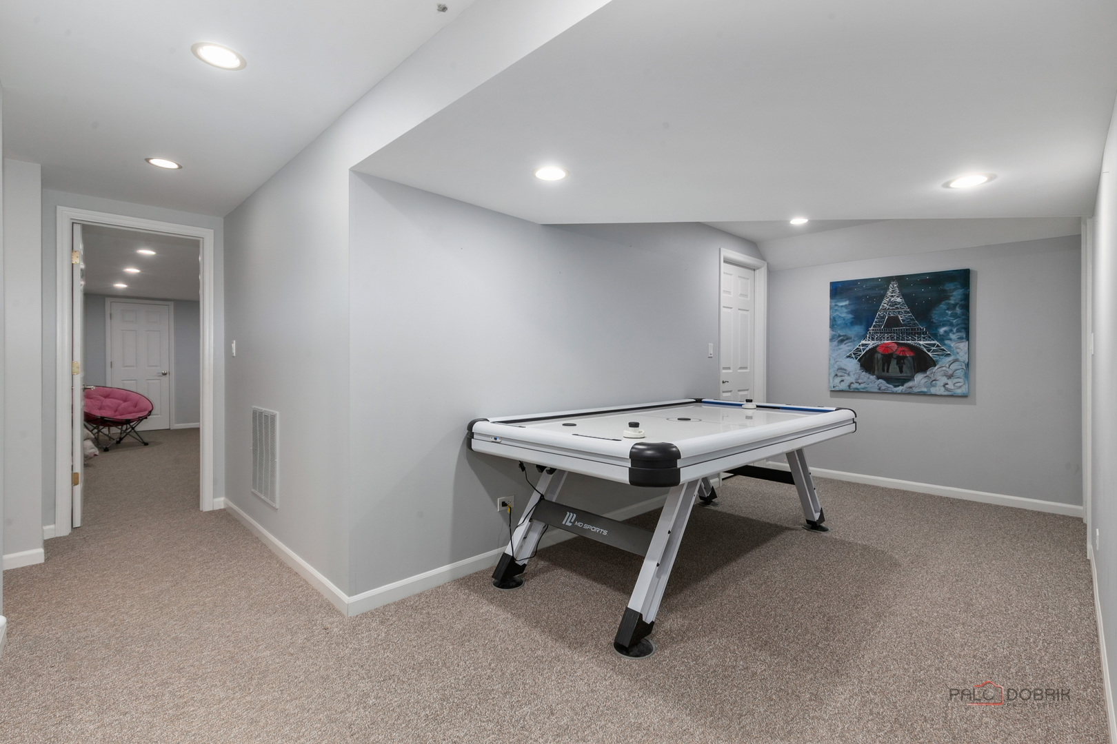 Lincolnshire, Illinois, 60069, United States, 7 Bedrooms Bedrooms, ,6 BathroomsBathrooms,Residential,Active,2026775