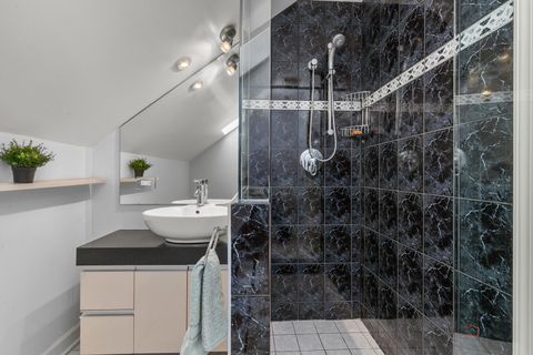 Tiny photo for 5 Cedar Lane, Lincolnshire, IL 60069 (MLS # 12574841)