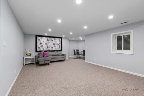 Tiny photo for 5 Cedar Lane, Lincolnshire, IL 60069 (MLS # 12574841)