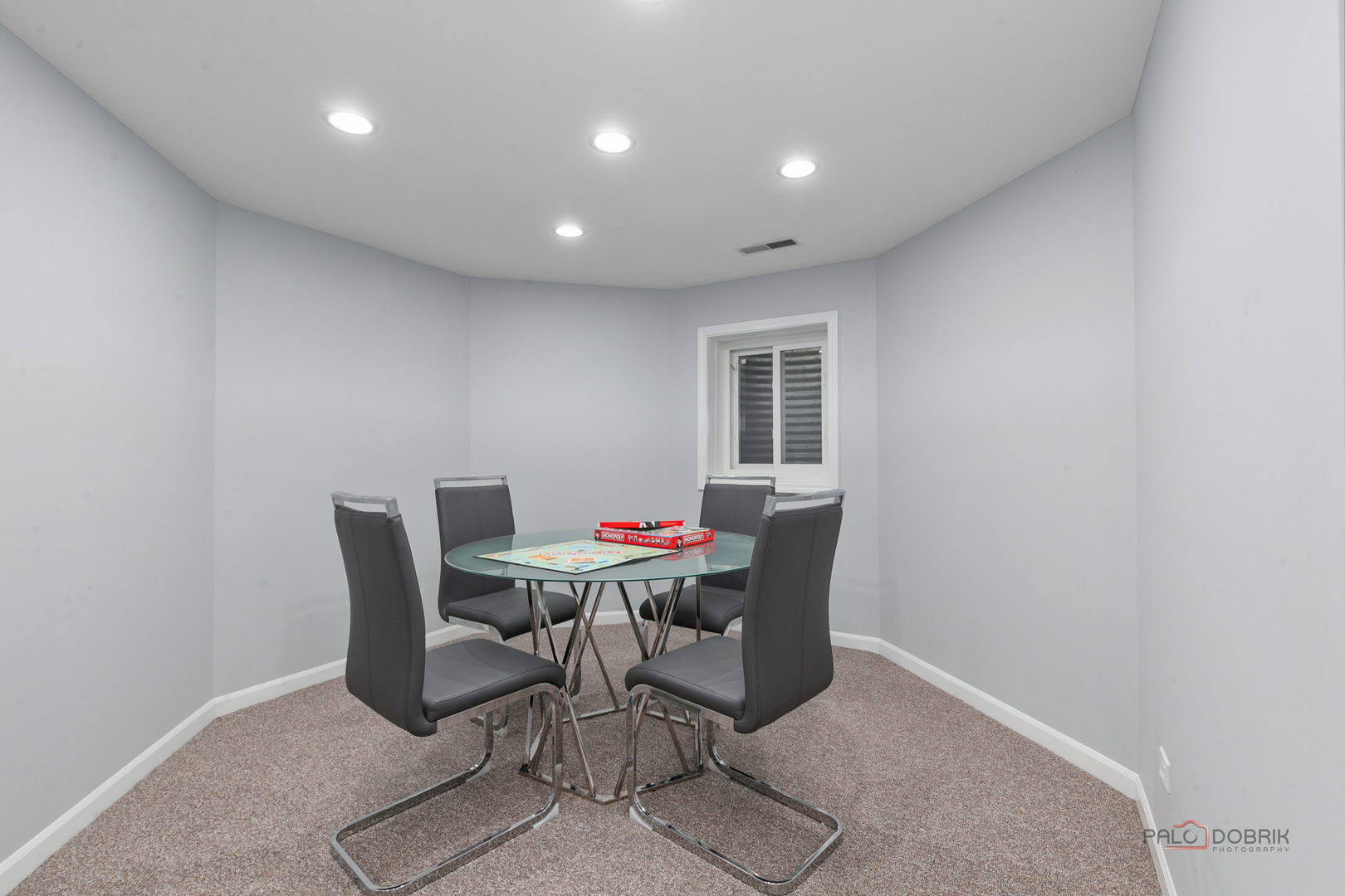 Lincolnshire, Illinois, 60069, United States, 7 Bedrooms Bedrooms, ,6 BathroomsBathrooms,Residential,Active,2026775