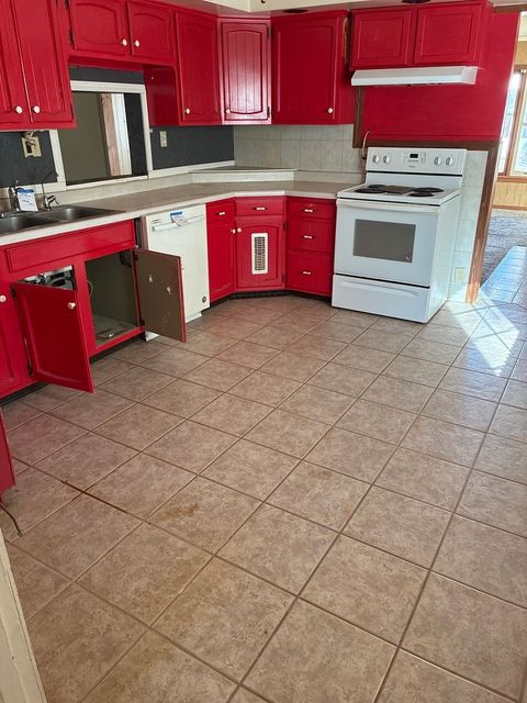 Tiny photo for 804 Monroe Avenue, Dixon, IL 61021 (MLS # 12583261)