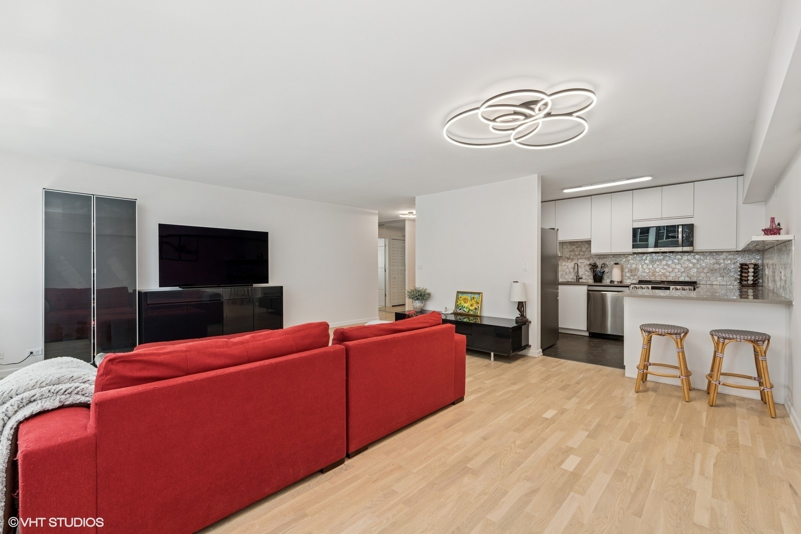 4250 N Marine Drive 429