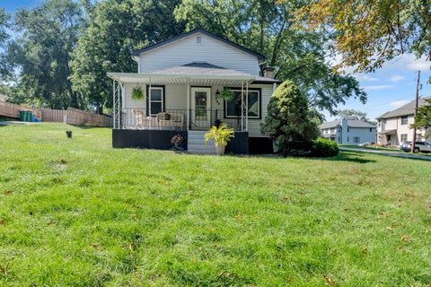 Photo of 143 N Jefferson Street, Lockport, IL 60441 (MLS # 12752270)