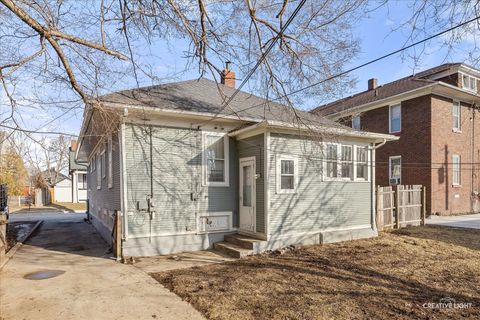 Tiny photo for 408 Bowen Court, Elgin, IL 60120 (MLS # 12567652)