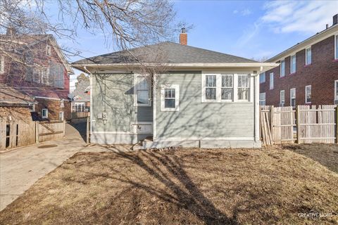 Tiny photo for 408 Bowen Court, Elgin, IL 60120 (MLS # 12567652)