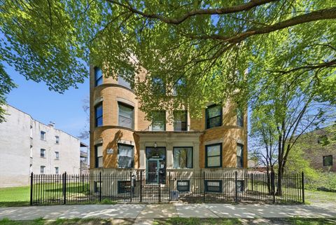 4541 S Prairie Avenue 1N Chicago IL 60653