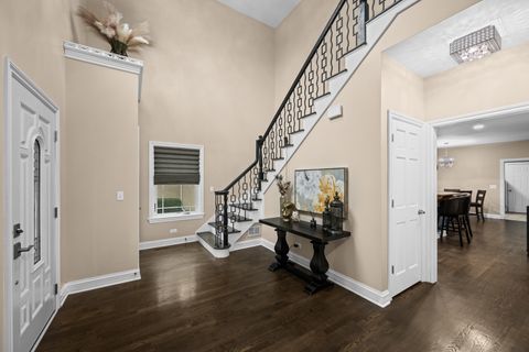 Tiny photo for 421 W Hawthorne Street, Arlington Heights, IL 60004 (MLS # 12556258)