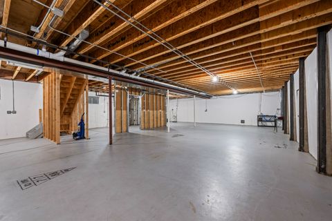 Tiny photo for 421 W Hawthorne Street, Arlington Heights, IL 60004 (MLS # 12556258)