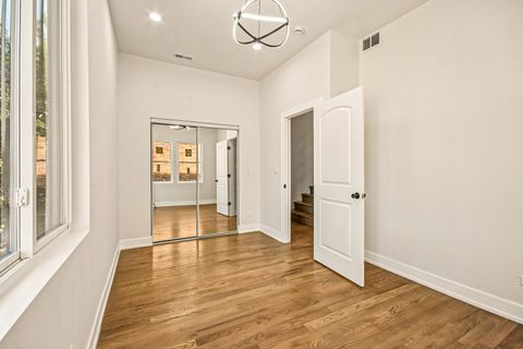 Tiny photo for 932 N Monticello Avenue, Chicago, IL 60651 (MLS # 12484199)