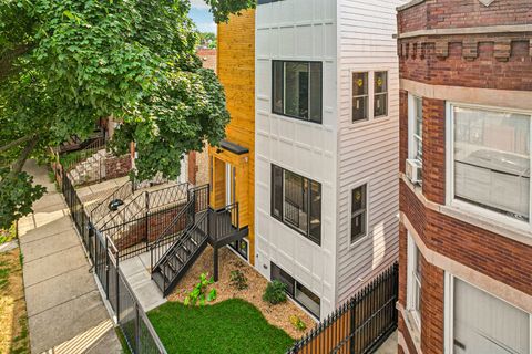 Photo of 932 N Monticello Avenue, Chicago, IL 60651 (MLS # 12484199)