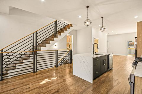 Tiny photo for 932 N Monticello Avenue, Chicago, IL 60651 (MLS # 12484199)