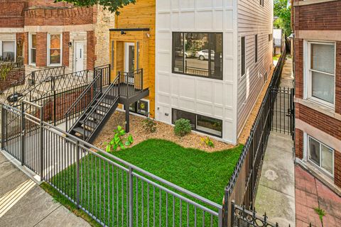 Tiny photo for 932 N Monticello Avenue, Chicago, IL 60651 (MLS # 12484199)