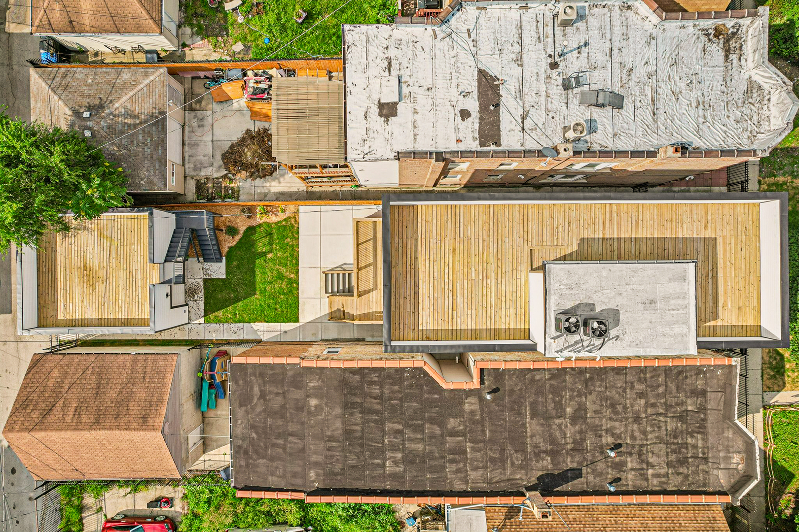 932 N Monticello Avenue