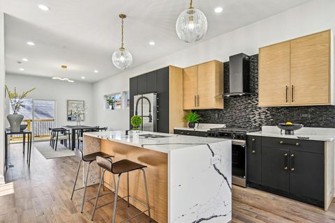 Tiny photo for 932 N Monticello Avenue, Chicago, IL 60651 (MLS # 12484199)