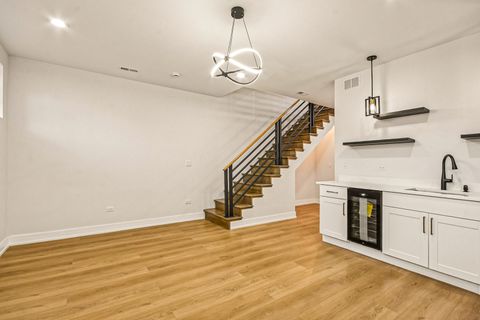 Tiny photo for 932 N Monticello Avenue, Chicago, IL 60651 (MLS # 12484199)