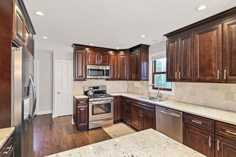 Tiny photo for 888 Geneva Drive, Geneva, IL 60134 (MLS # 12491372)