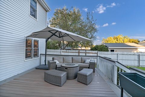 Tiny photo for 888 Geneva Drive, Geneva, IL 60134 (MLS # 12491372)