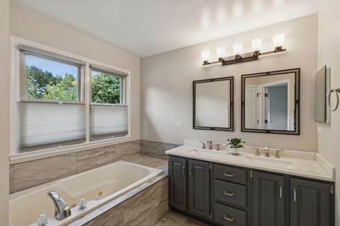 Tiny photo for 341 Fairway View Drive, Algonquin, IL 60102 (MLS # 12488141)