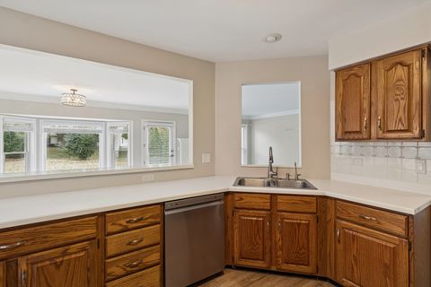 Tiny photo for 341 Fairway View Drive, Algonquin, IL 60102 (MLS # 12488141)