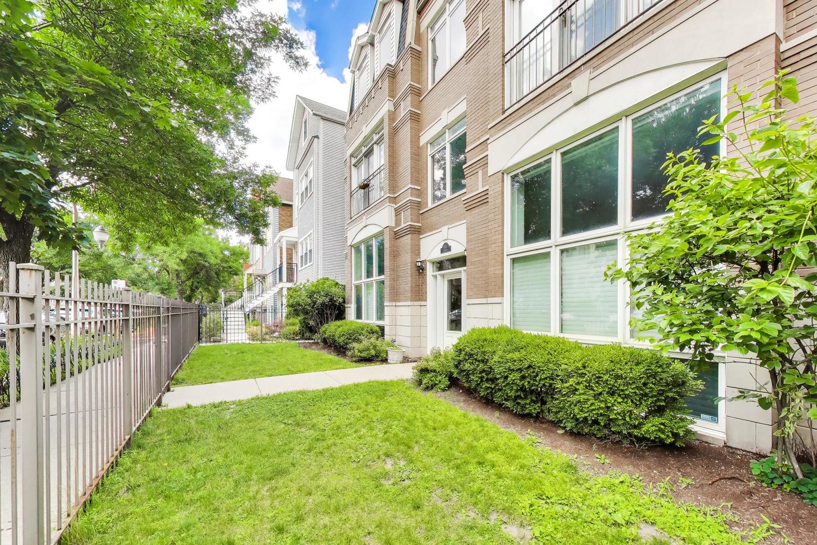3111 N SEMINARY Avenue 1N