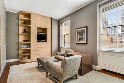 Tiny photo for 1260 N Astor Street #3, Chicago, IL 60610 (MLS # 12398441)