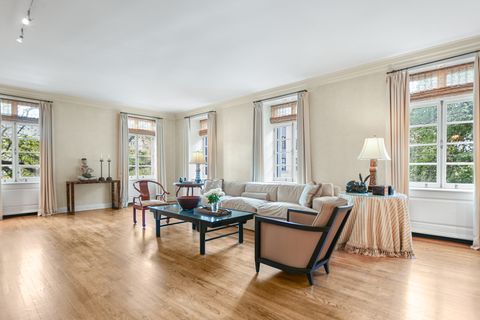 Tiny photo for 1260 N Astor Street #3, Chicago, IL 60610 (MLS # 12398441)