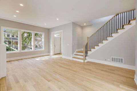 Tiny photo for 3929 N Francisco Avenue, Chicago, IL 60618 (MLS # 12480234)