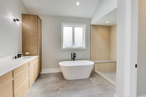 Tiny photo for 3929 N Francisco Avenue, Chicago, IL 60618 (MLS # 12480234)