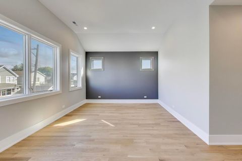 Tiny photo for 3929 N Francisco Avenue, Chicago, IL 60618 (MLS # 12480234)