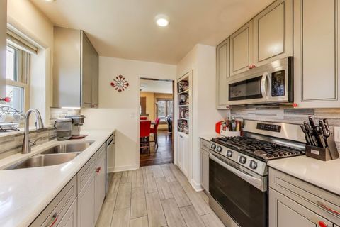 Tiny photo for 6936 W Oakton Court, Niles, IL 60714 (MLS # 12475102)