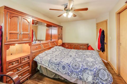 Tiny photo for 6936 W Oakton Court, Niles, IL 60714 (MLS # 12475102)