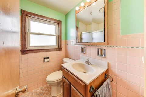 Tiny photo for 6936 W Oakton Court, Niles, IL 60714 (MLS # 12475102)