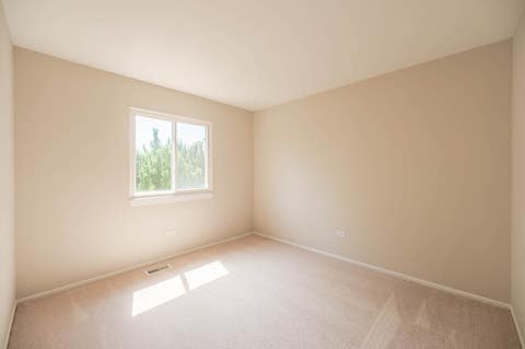 Tiny photo for 44 Willow Circle, Cary, IL 60013 (MLS # 12669120)