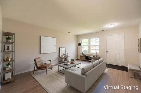 Tiny photo for 44 Willow Circle, Cary, IL 60013 (MLS # 12669120)