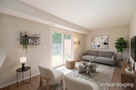 Tiny photo for 44 Willow Circle, Cary, IL 60013 (MLS # 12669120)