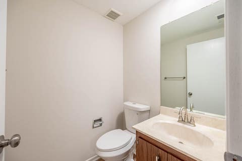 Tiny photo for 44 Willow Circle, Cary, IL 60013 (MLS # 12669120)