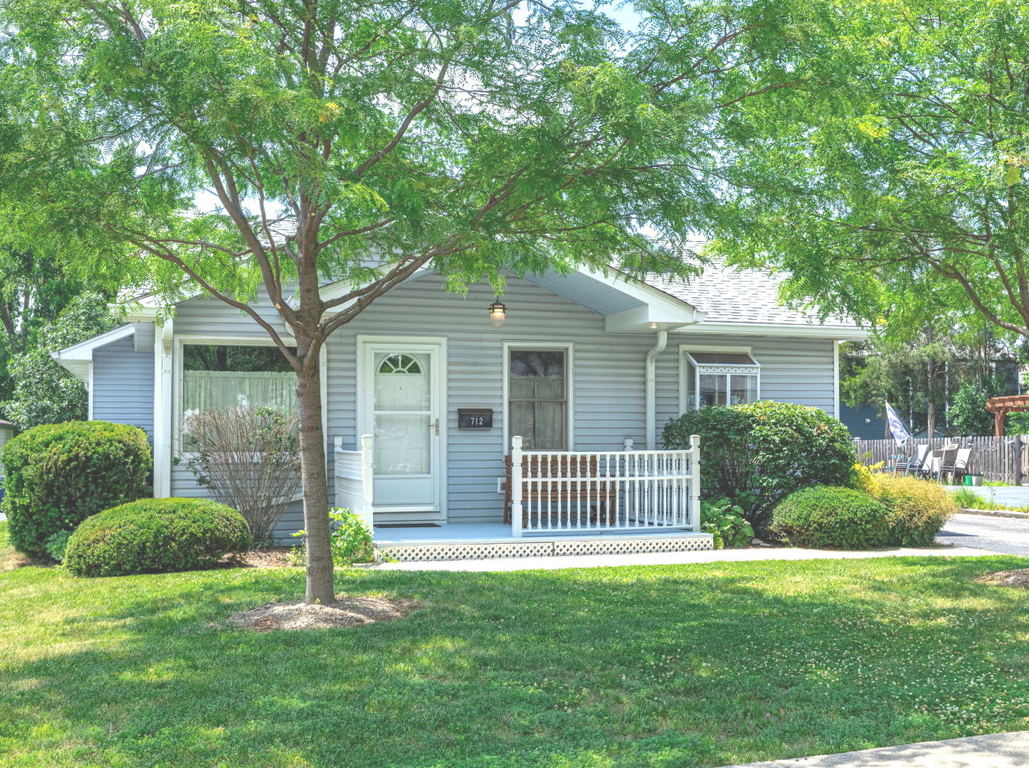 712 S Finley Road