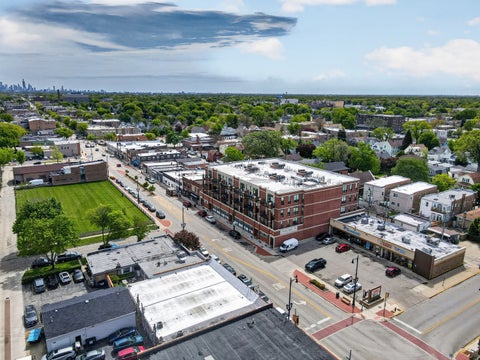Tiny photo for 17 Franklin Avenue, River Forest, IL 60305 (MLS # 12674828)
