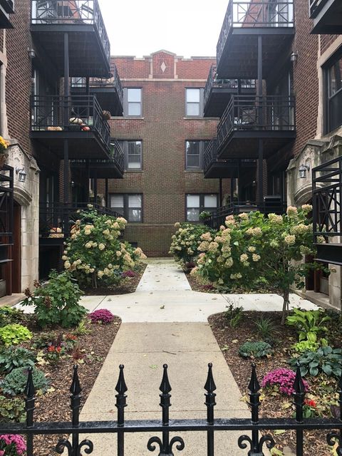 1155 W Grace Street 1S Chicago IL 60613