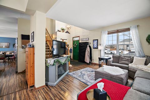 Tiny photo for 164 S Palmer Drive, Bolingbrook, IL 60490 (MLS # 12547483)