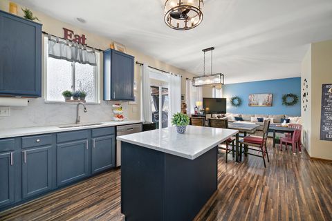 Tiny photo for 164 S Palmer Drive, Bolingbrook, IL 60490 (MLS # 12547483)