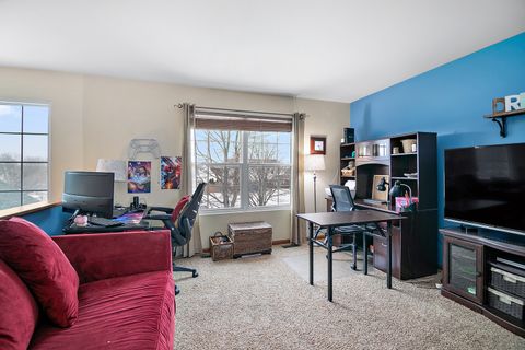 Tiny photo for 164 S Palmer Drive, Bolingbrook, IL 60490 (MLS # 12547483)