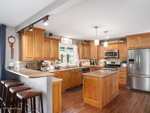 Tiny photo for 4200 W Gent Drive, Wadsworth, IL 60083 (MLS # 12576773)